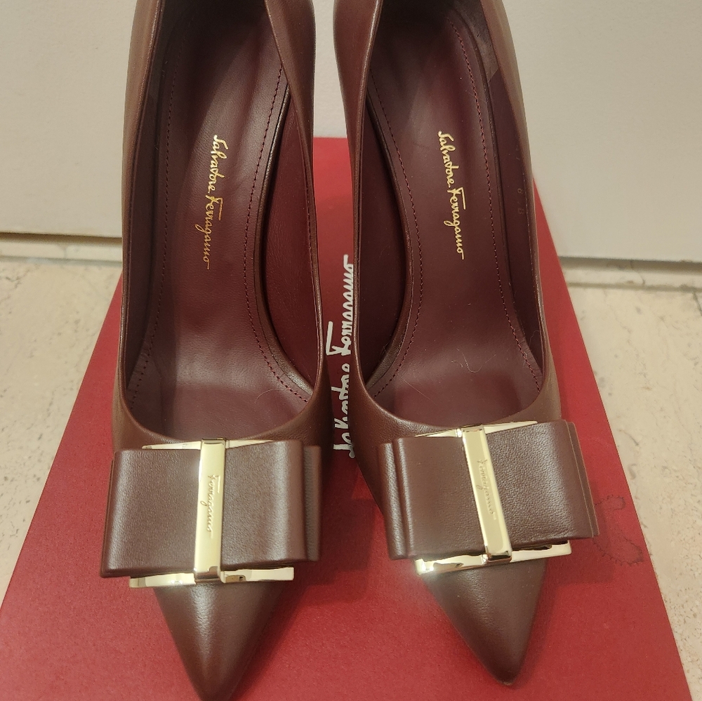 Salvatore Ferragamo Zeri Lamb pumps 8.5